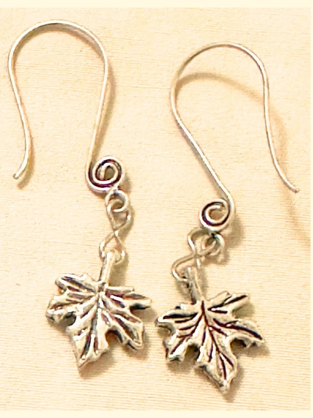 Handmade Stainless Steel Hook Oak Leaf Dangle Earrings Silver Tone Nature Autumn